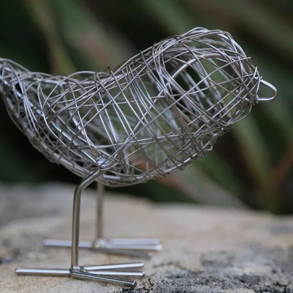 Sculpted Wire Bird - Picture 1 of 4